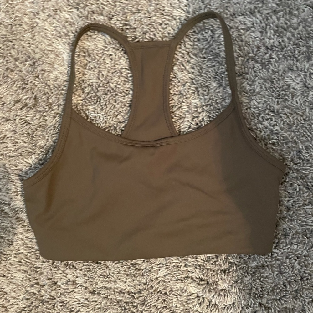 brown sports bra that matches the leggings